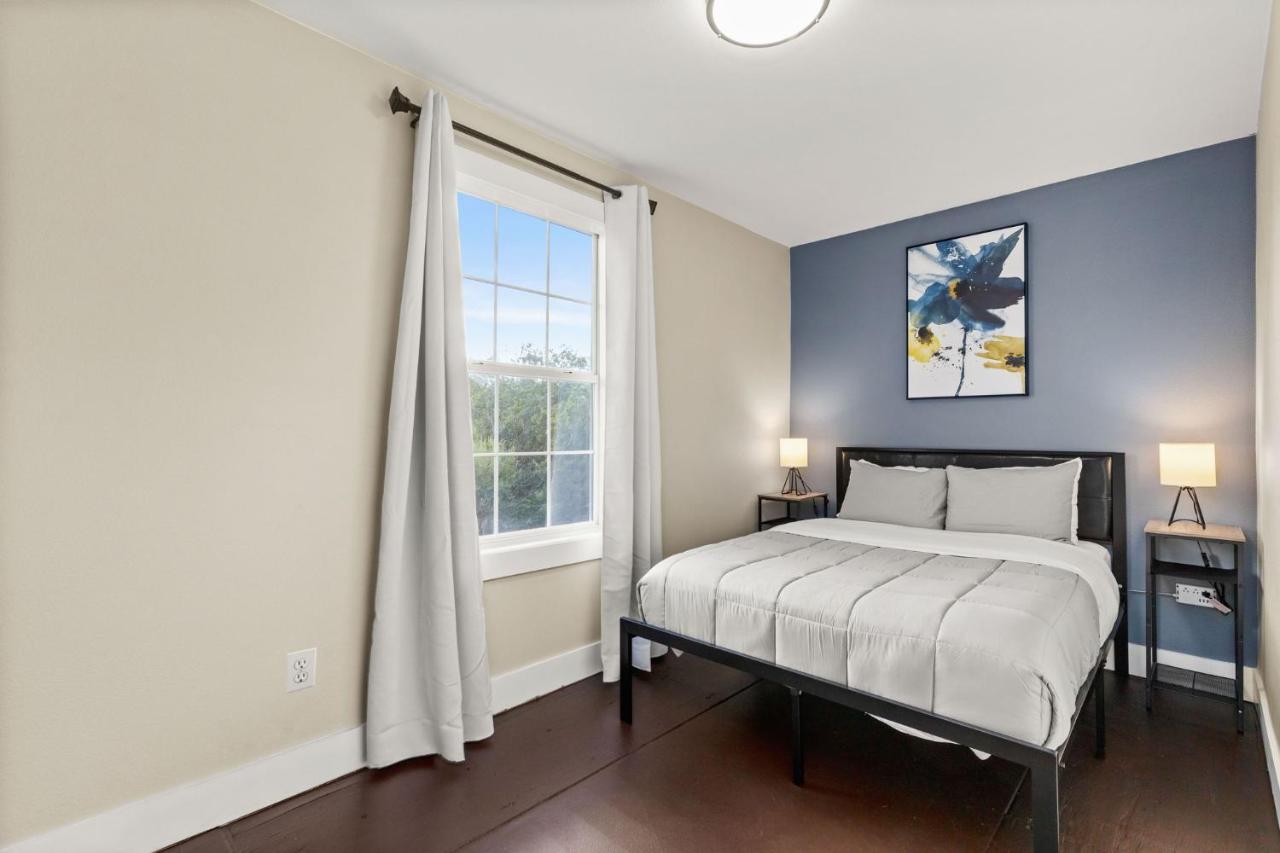 Divine Cargo Apartment San Antonio Luaran gambar