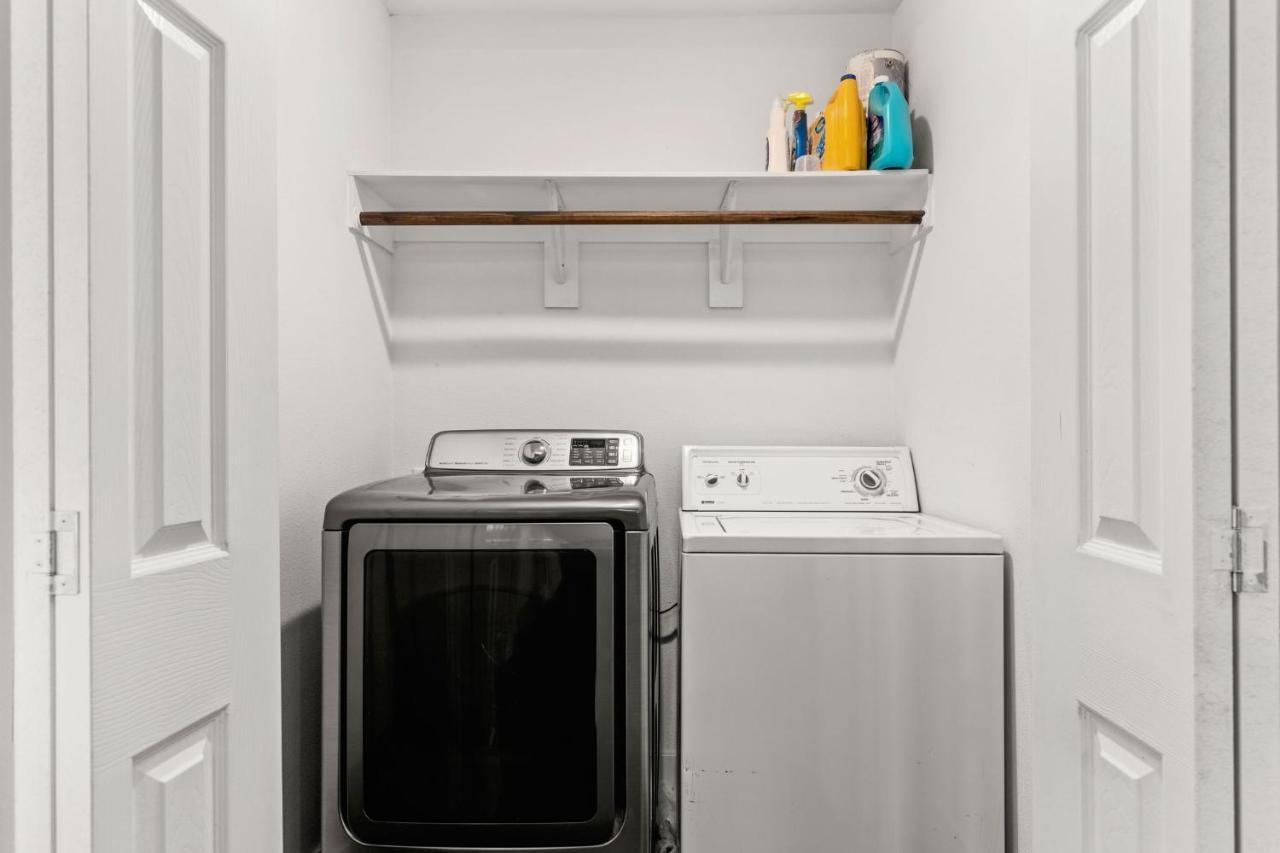 Divine Cargo Apartment San Antonio Luaran gambar