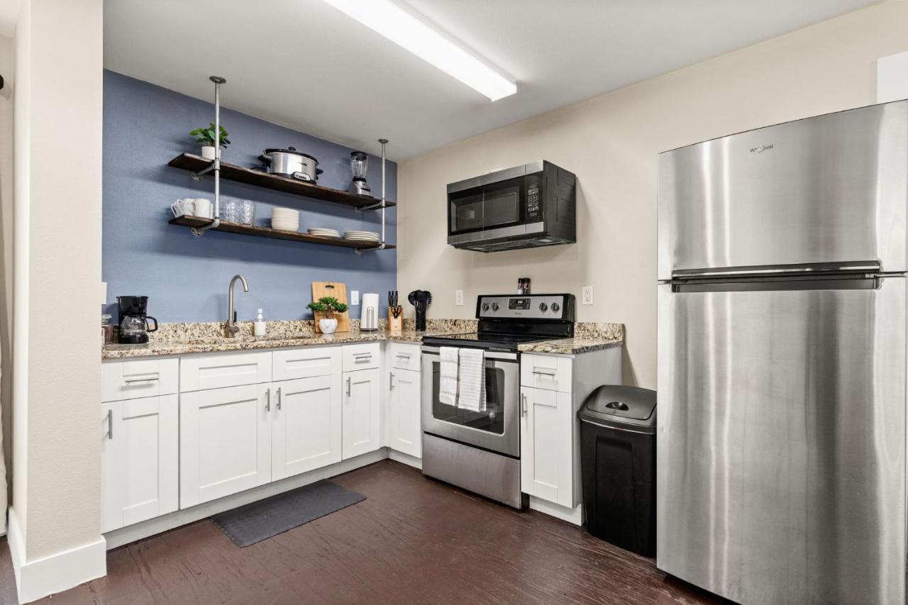 Divine Cargo Apartment San Antonio Luaran gambar